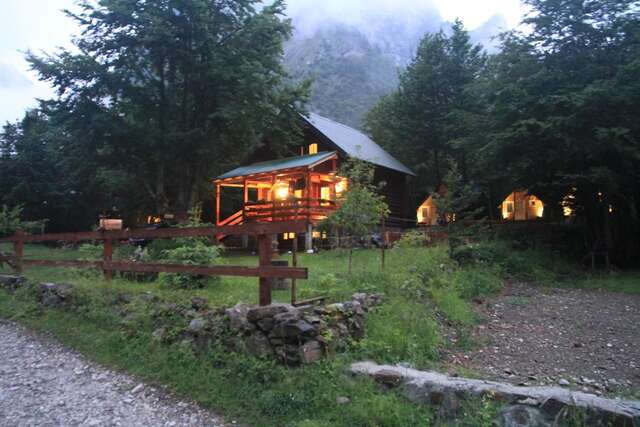 Шале Bungalows Prokletije Gusinje-13