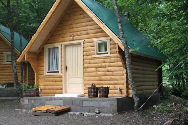 Шале Bungalows Prokletije Gusinje-16