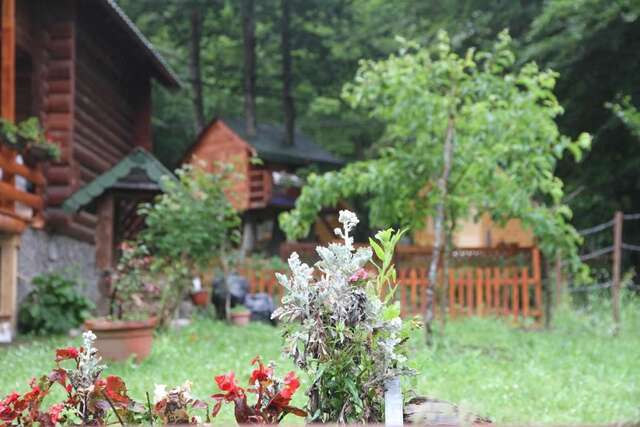 Шале Bungalows Prokletije Gusinje-59